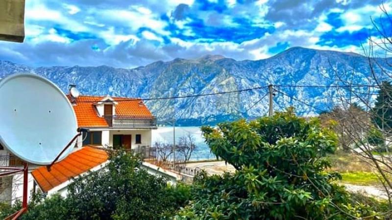 Spacious family house for sale in Stoliv, Kotor - Montenegro. Quiet location, airport vicinity. 6
