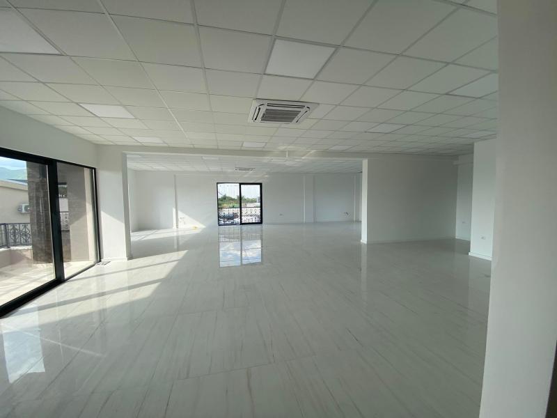 Poslovni prostor u Kotoru, 153m² 8