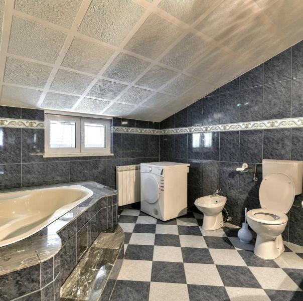 Kuća u Podgorici, 250m² 3
