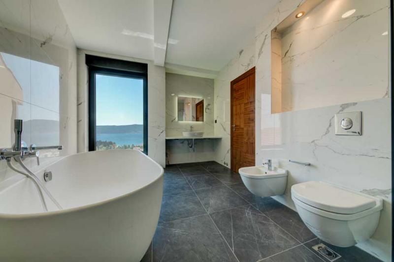 Kuća u Tivtu, 452m² 15