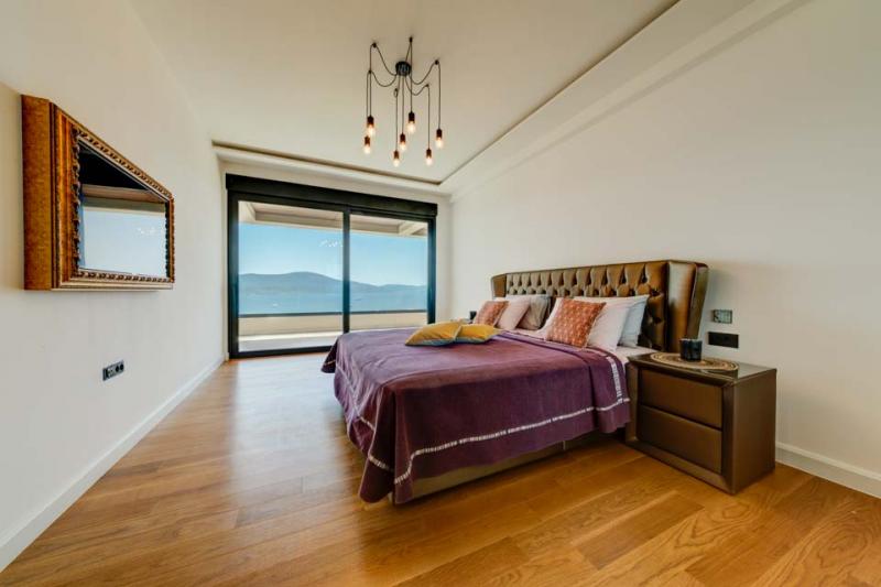 Kuća u Tivtu, 452m² 18