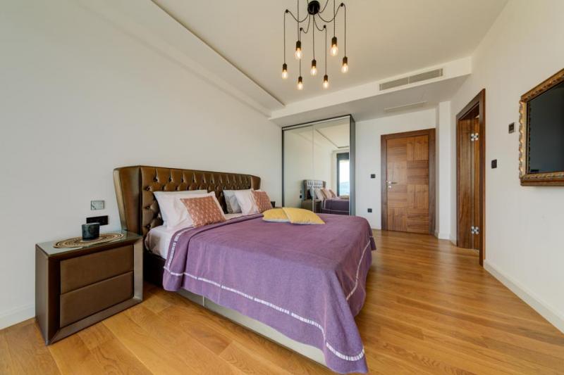 Kuća u Tivtu, 452m² 21