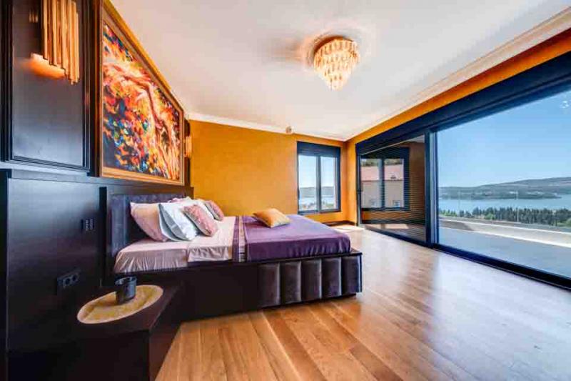 Kuća u Tivtu, 472m² 2