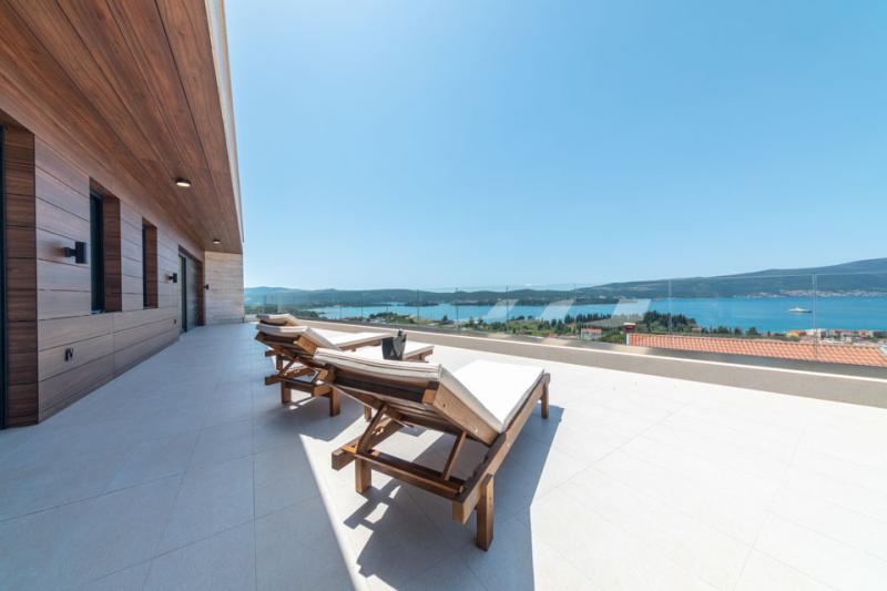Kuća u Tivtu, 472m² 14