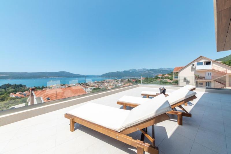 Kuća u Tivtu, 472m² 15
