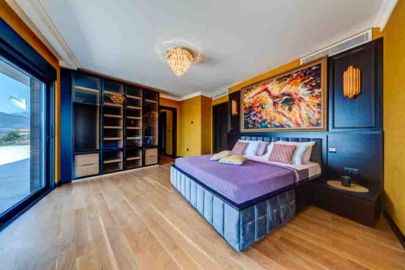 Kuća u Tivtu, 472m² 4