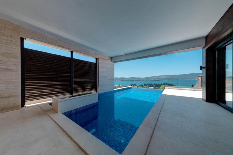 Kuća u Tivtu, 472m² 32