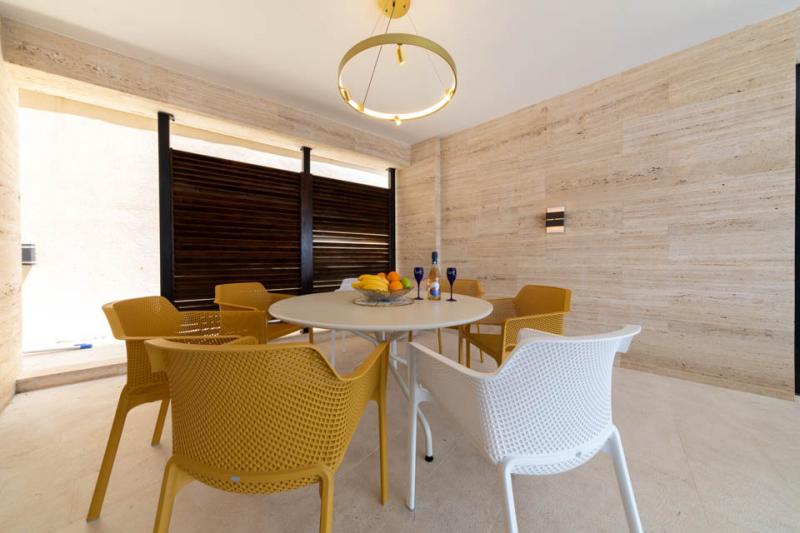 Kuća u Tivtu, 472m² 33