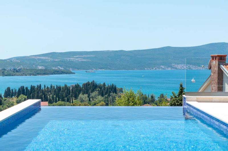 Kuća u Tivtu, 472m² 38