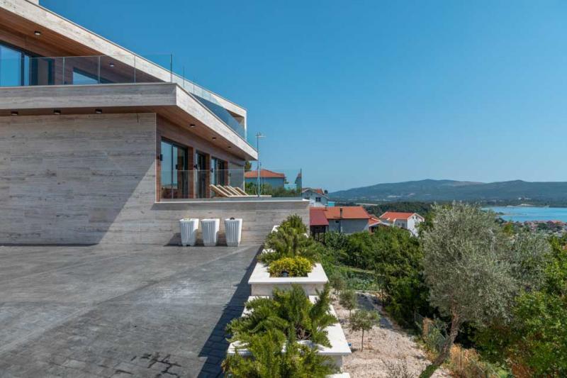 Kuća u Tivtu, 472m² 42
