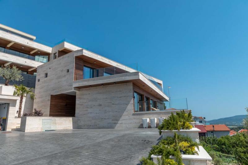 Kuća u Tivtu, 472m² 44