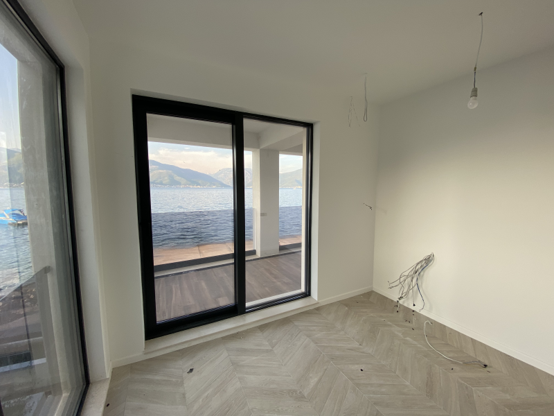 Waterfront brand new villa in Krasici URGENT SALE 2
