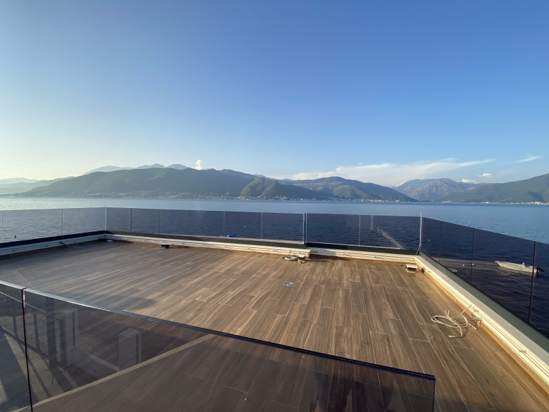 Waterfront brand new villa in Krasici URGENT SALE 4