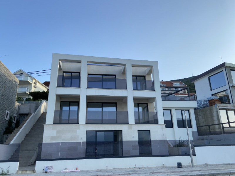 Waterfront brand new villa in Krasici URGENT SALE 8