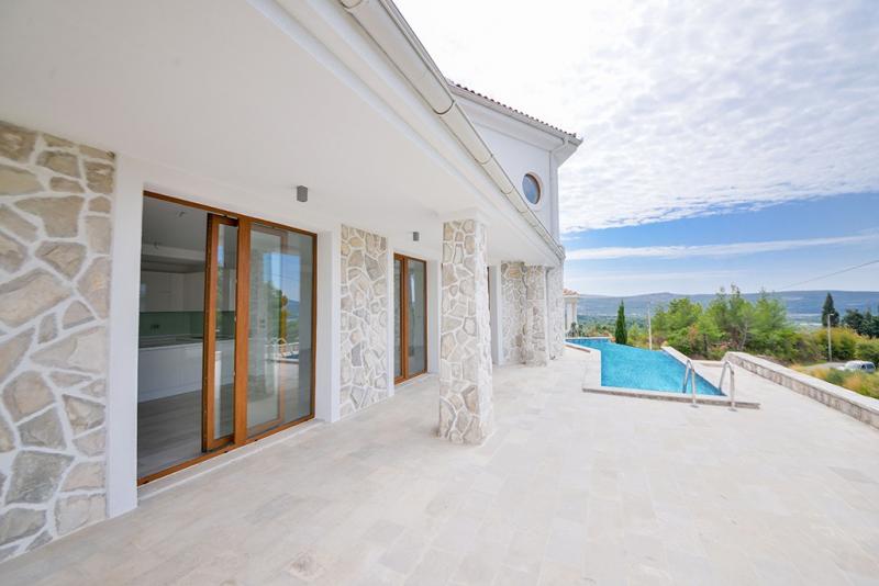 Five-bedroom Villa With A Panoramic View Over Tivat BRAND NEW 5