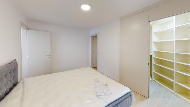 Luxury 1-bedroom in Budva with a view of the Old Town 8