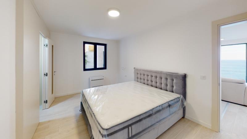 Luxury 1-bedroom in Budva with a view of the Old Town 5