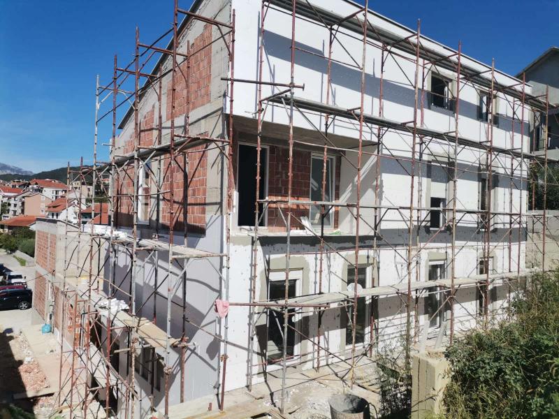 Na prodaji nov cetvorosobni apartman u Gornjem Kalimanju, Tivat 3