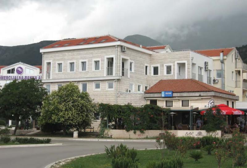 Na prodaji apartmani i poslovni prostori u Budvi 3