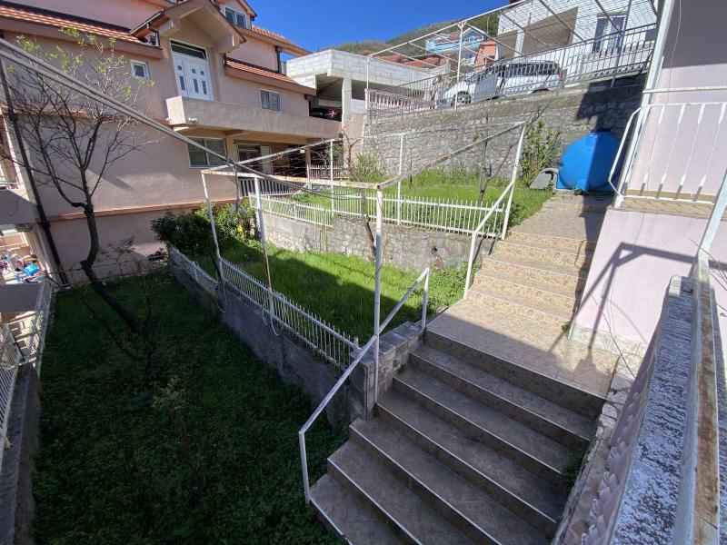 A house with a view of the sea in Tivat is for sale 2