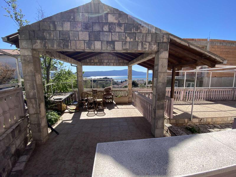 A house with a view of the sea in Tivat is for sale 5