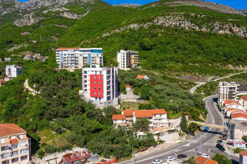Luksuzan trosoban stan u Rafilovicima, Budva na prodaji 9