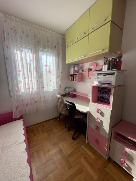 Prodaje se kompletno namjesten dvosoban stan u Budvi 10