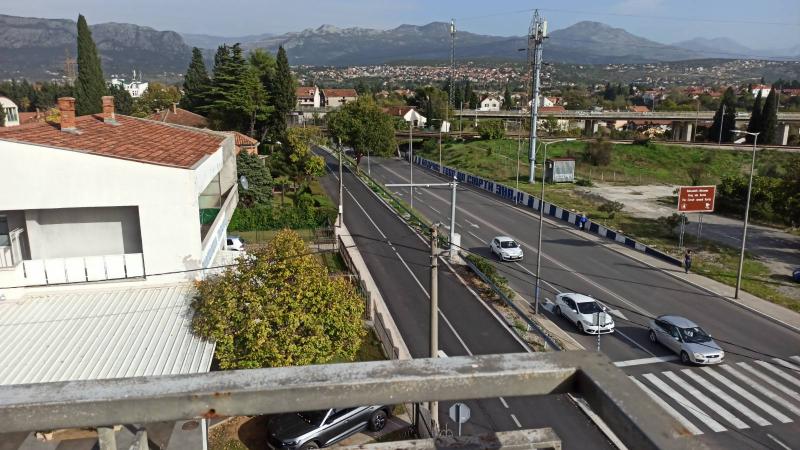Prodaje se namjesten trosoban stan u naselju Gorica C, Podgorica 14