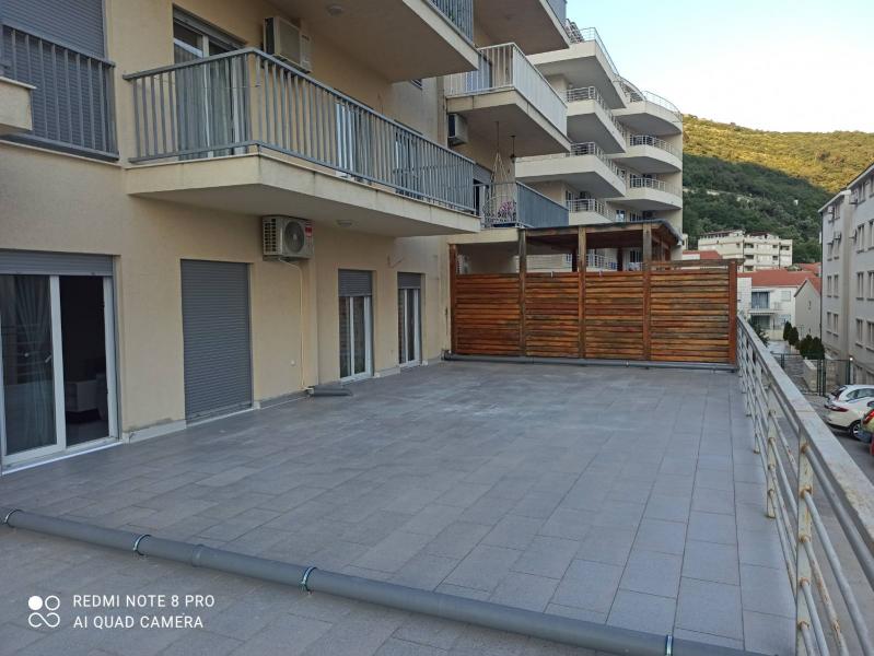 Dvosoban stan u Budvi, 135m² 3