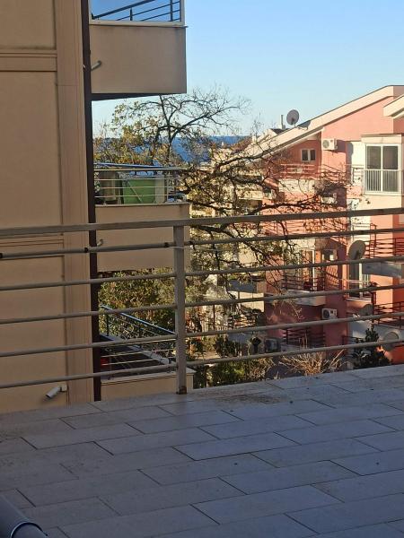 Dvosoban stan u Budvi, 135m² 4