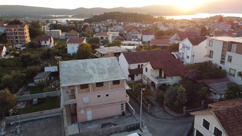 Plac u Tivtu, 0m² 8