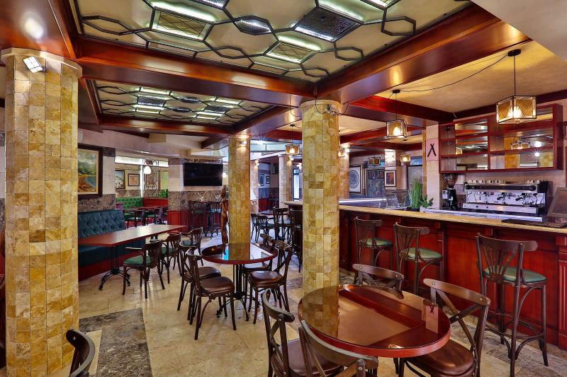 Prodaje se restoran u novoj zgradi u Budvi 3