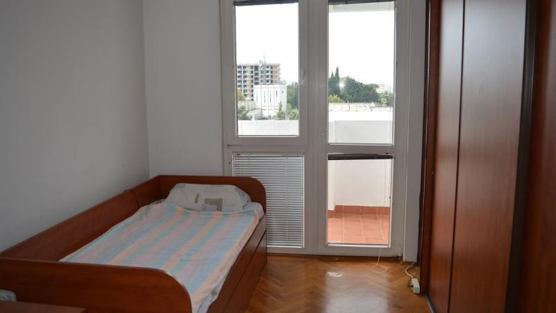 Three bedroom apartment in downtown Bar for sale, a few minutes away from the city beach. 12
