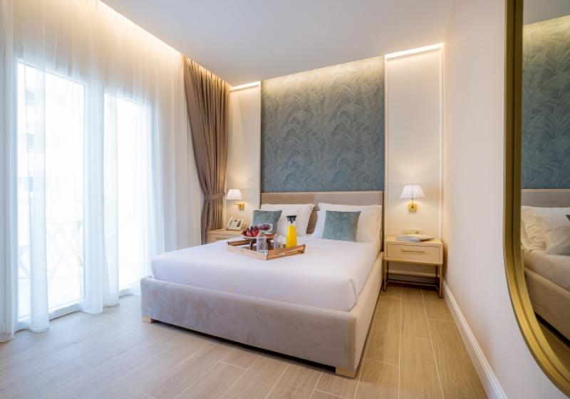 Modern hotel in an excellent location in Budva is for sale 2