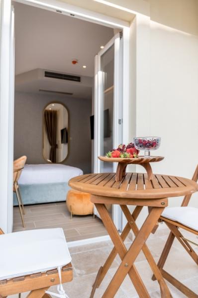 Modern hotel in an excellent location in Budva is for sale 15