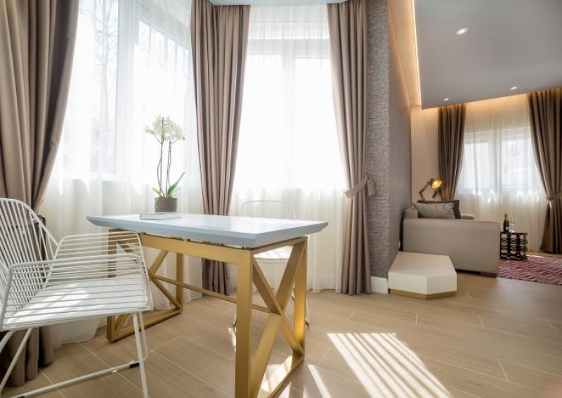 Modern hotel in an excellent location in Budva is for sale 8