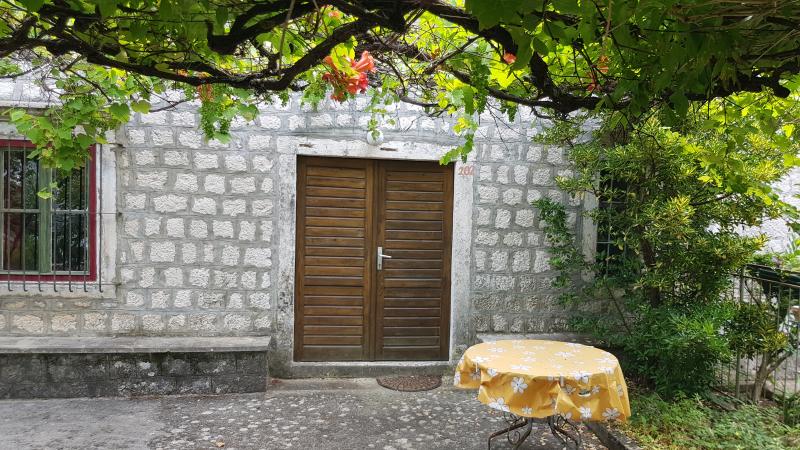 Kuća u Kotoru, 184m² 6