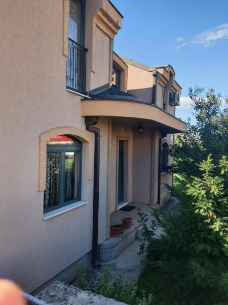 Fully furnished house in an excellent location in Podgorica for rent 3