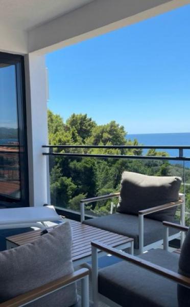 Exclusive penthouse with a view of Sv. Stefan in Budva is for sale 2