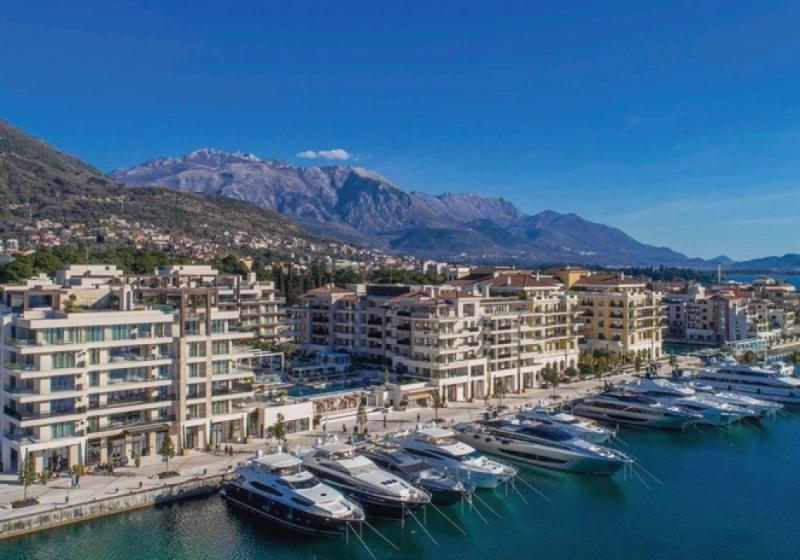 One bedroom apartment in Porto Montenegro 2