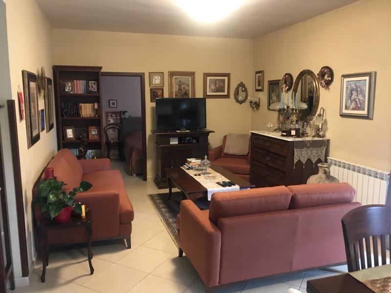 House for sale in a great location in Dobrota, Kotor 2