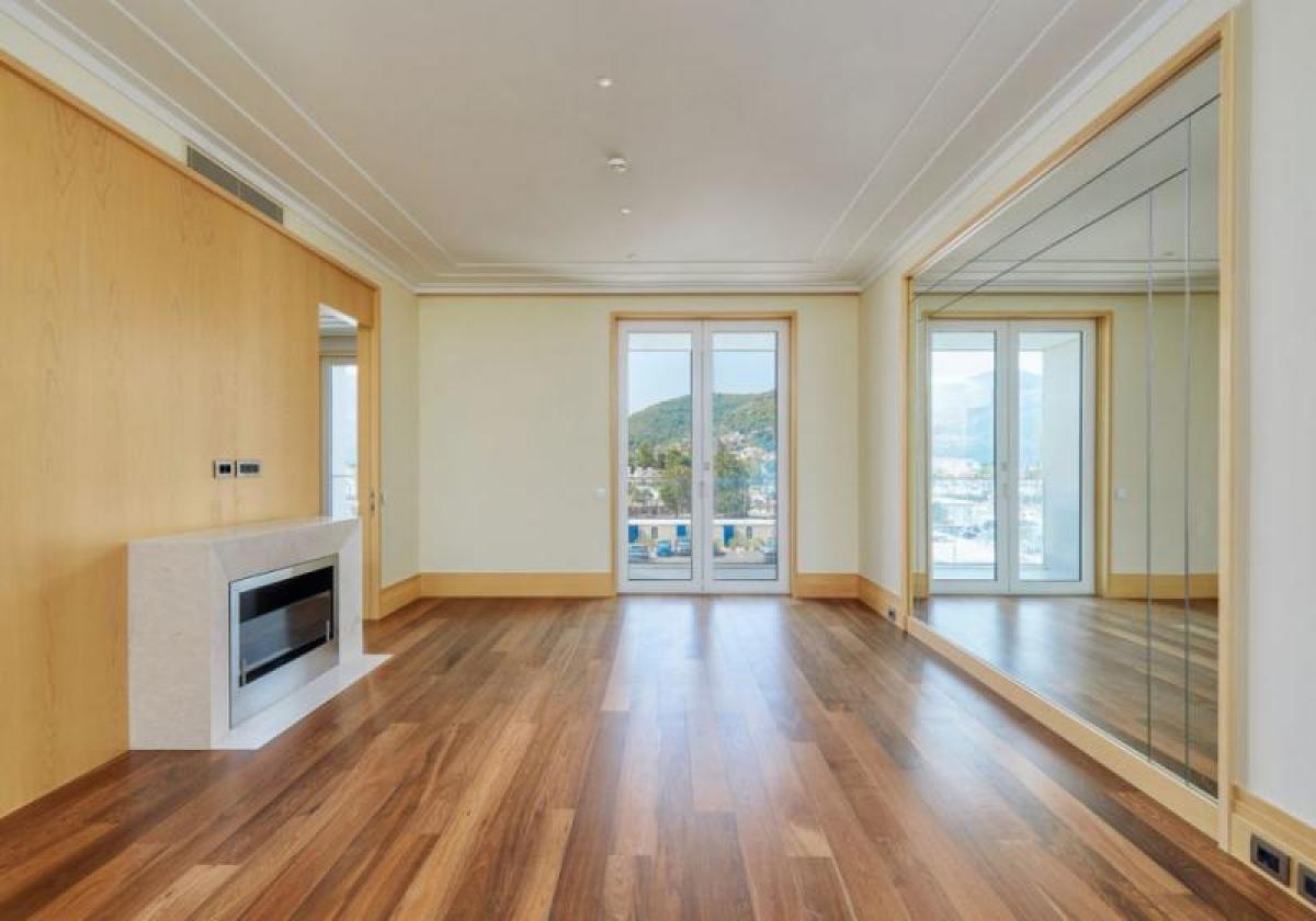 Dvosoban stan u Tivtu, 128m² 23