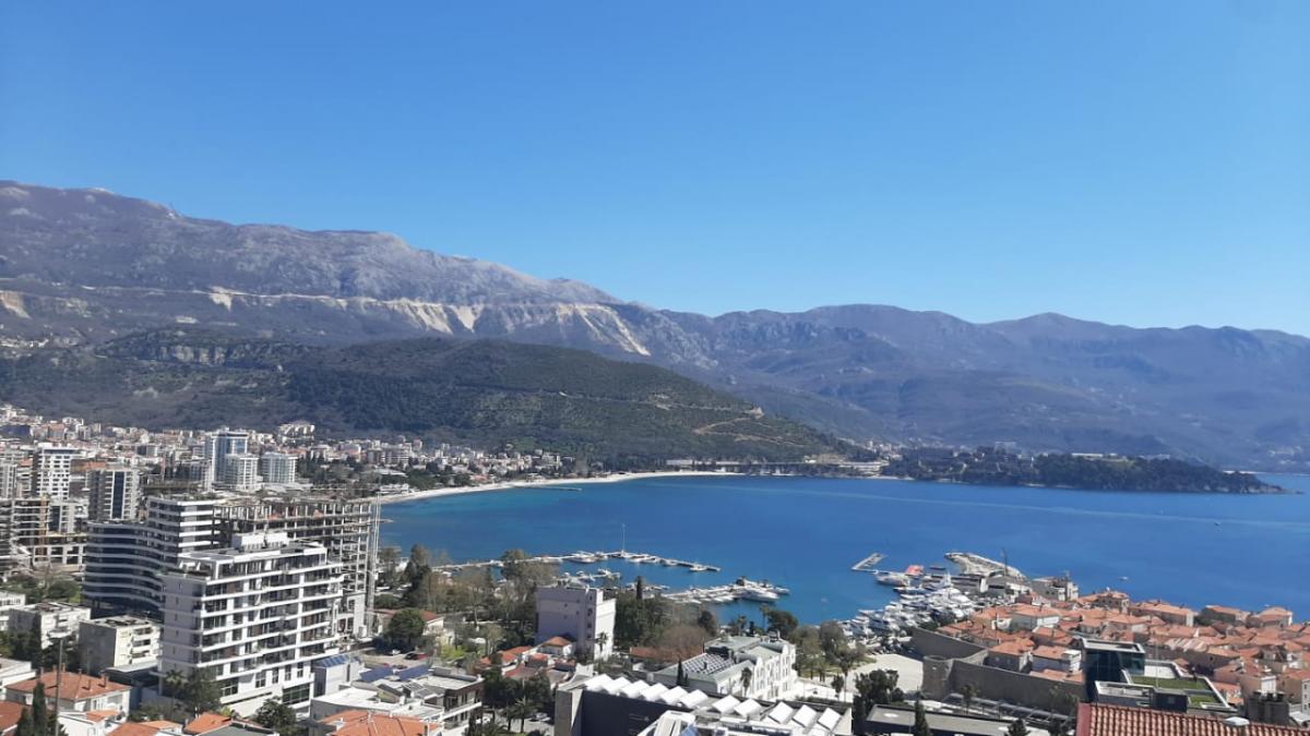 A house in an attractive location in Budva is for sale 2