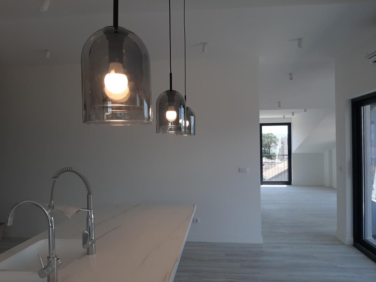 Exclusive 2-bedroom apartment with a sea view in Tivat for sale 6