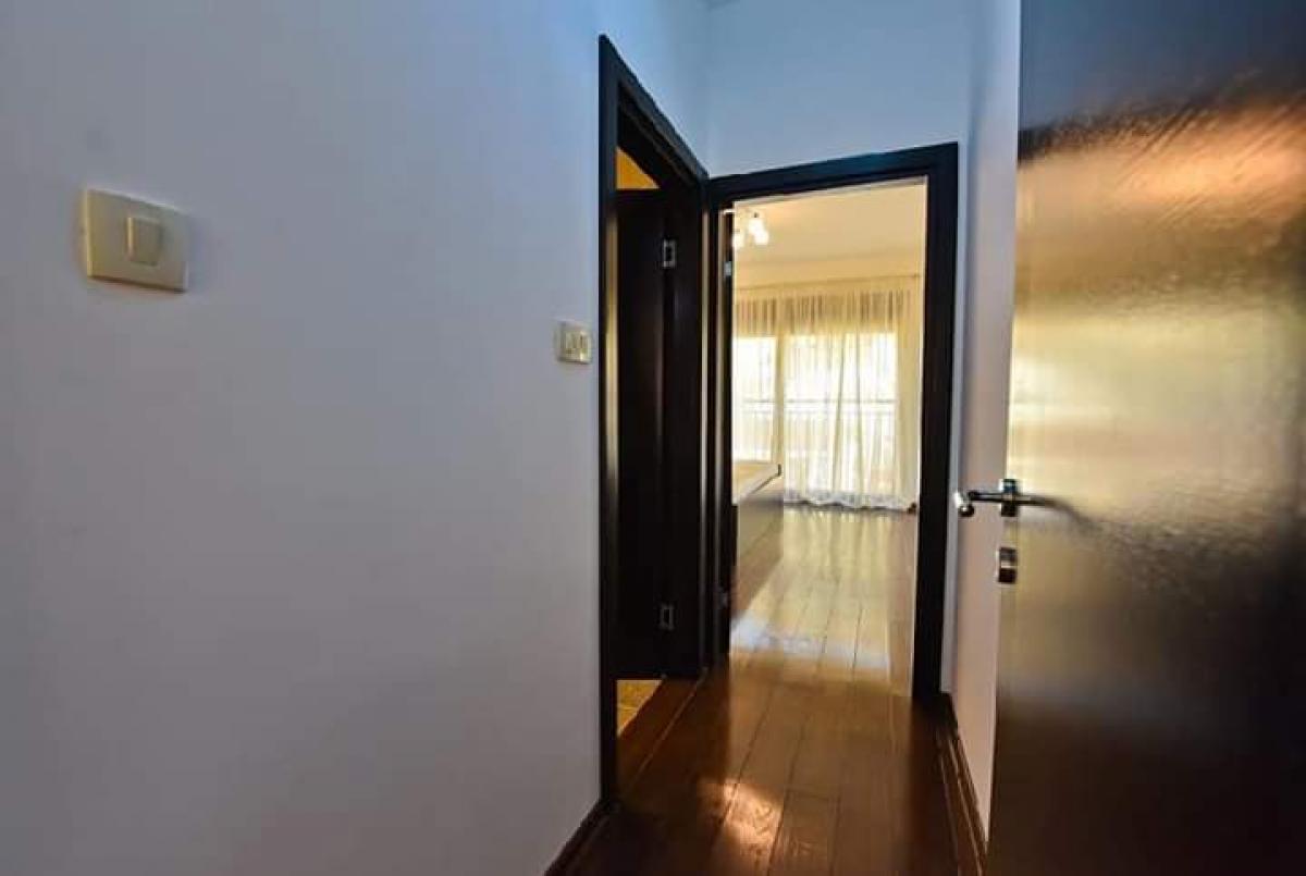 Luxury 3-bedroom apartment with a sea view in Petrovac for sale 5