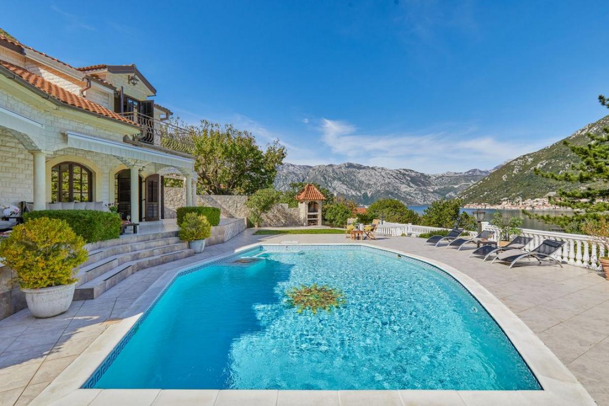 Kuća u Kotoru, 350m²