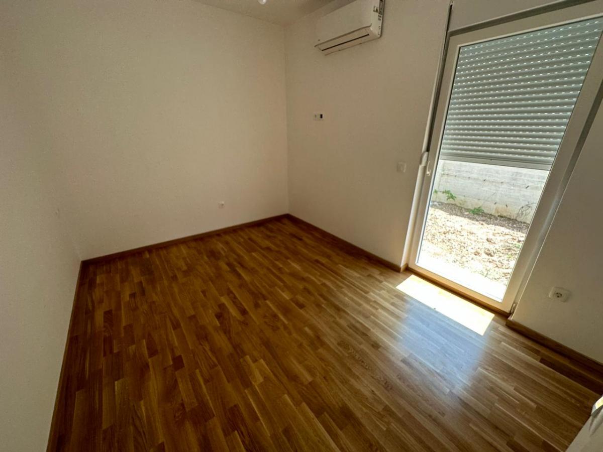 Luxury 3-bedroom apartment in a new building in Tivat for sale 7