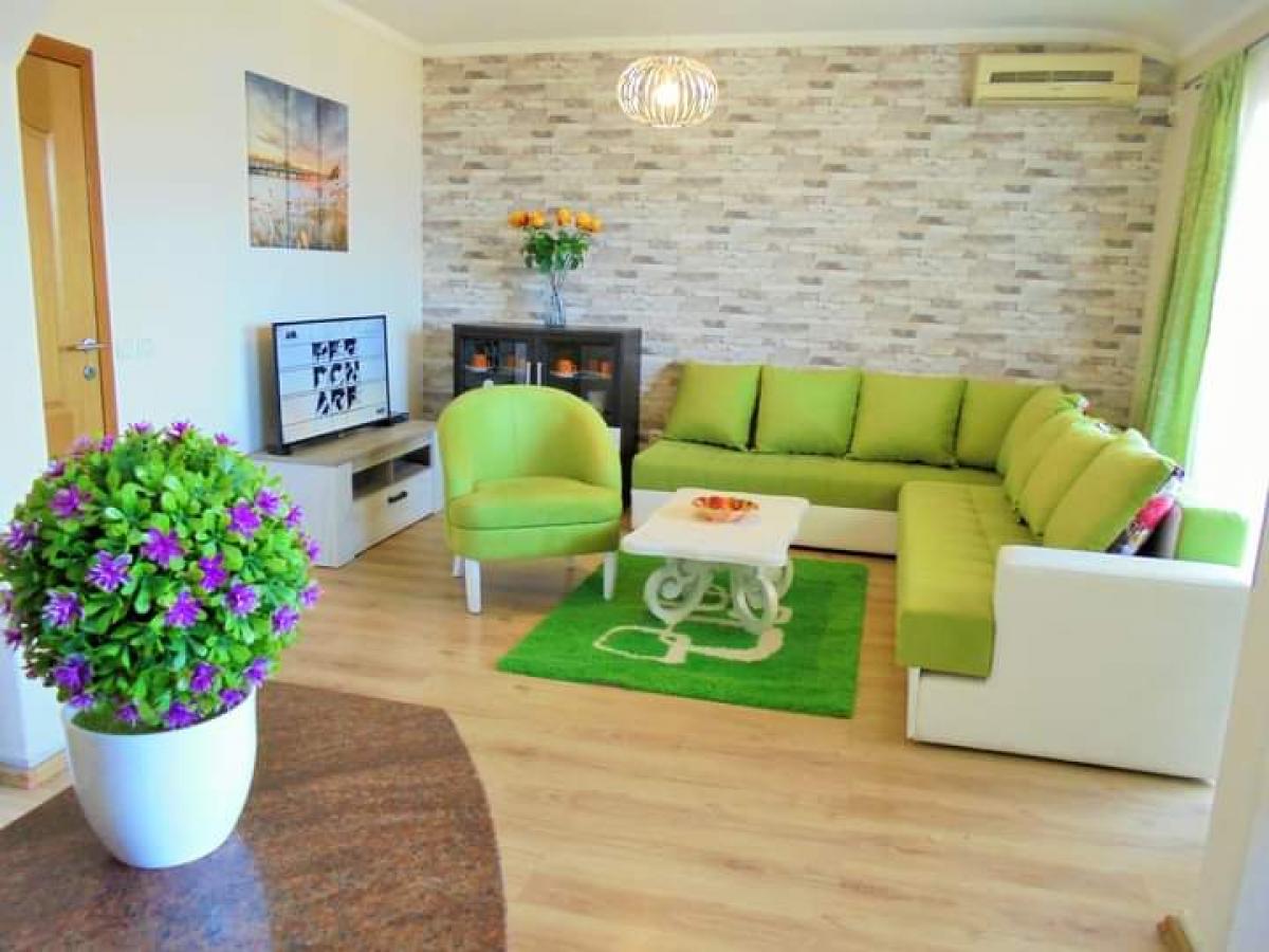 Modern 1-bedroom apartment with a sea view in Tivat for rent 3