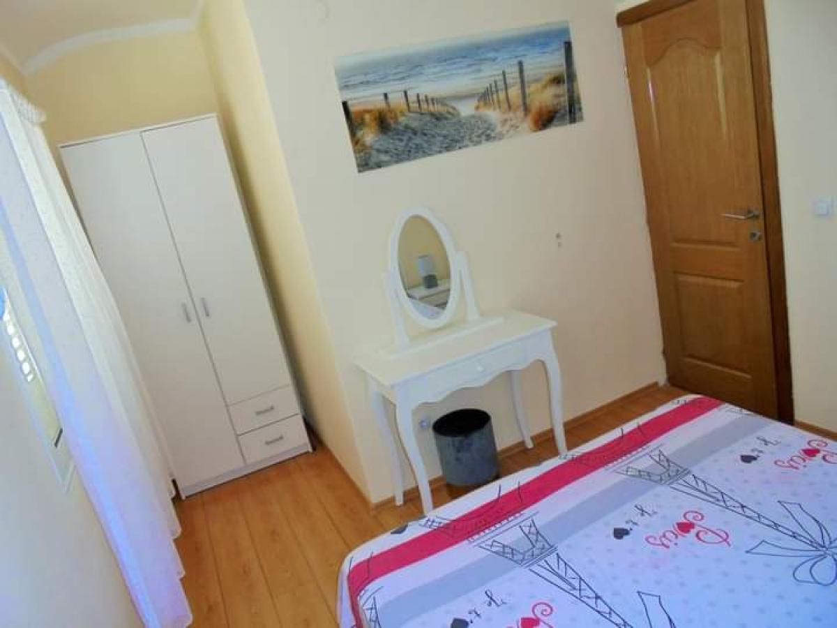 Modern 1-bedroom apartment with a sea view in Tivat for rent 6