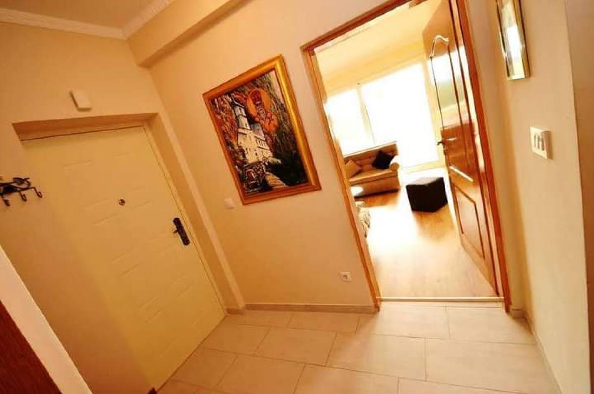 Modern 1-bedroom apartment with a sea view in Tivat for rent 7